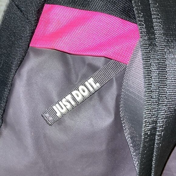 Nike Black Gary Pink Just Do It Work Out Shoulder Carry Gym Travel Duffel Bag - Picture 2 of 8